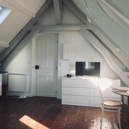 Tonnerre Grand Studio De Charme Au Coeur De La Ville Ngoại thất bức ảnh